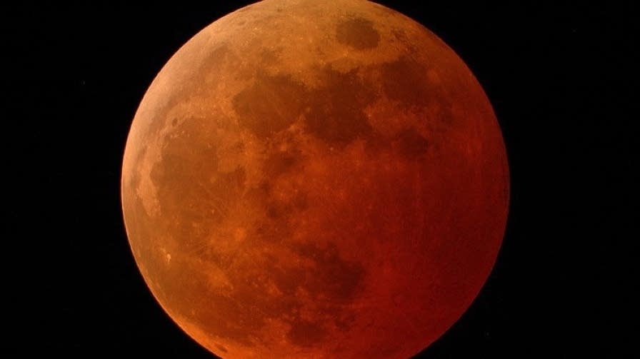 Blood worm moon total eclipse Thursday night F053fe 20250311 a blood moon 896.jpg