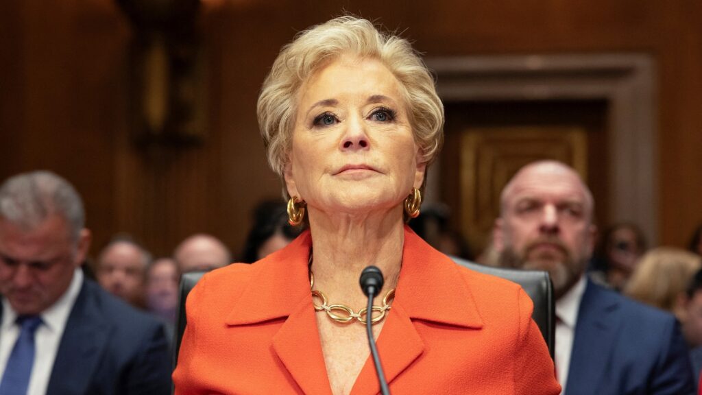 Linda mcmahon 12 rt gmh 250213 1739466245343 hpmain 16x9.jpg