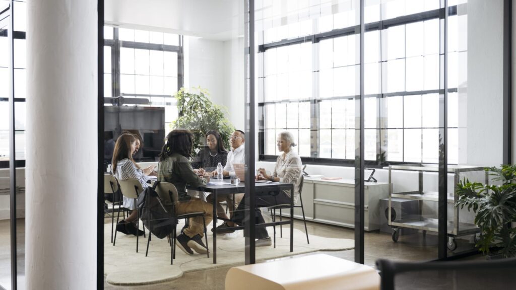 108122651 1743155972317 gettyimages 1901942027 busnyc 0814.jpeg