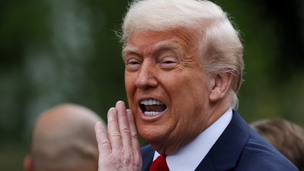 108134221 17452576932025 04 21t154345z 675345371 rc2a2eatha1p rtrmadp 0 religion easter white house.jpeg