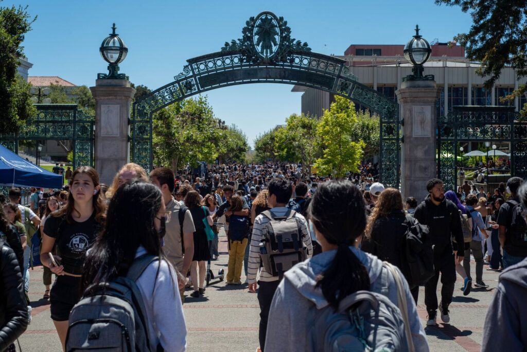 ICE restores visas for all 23 UC Berkeley students Large natera 220824 calbacktoschool 004.jpg
