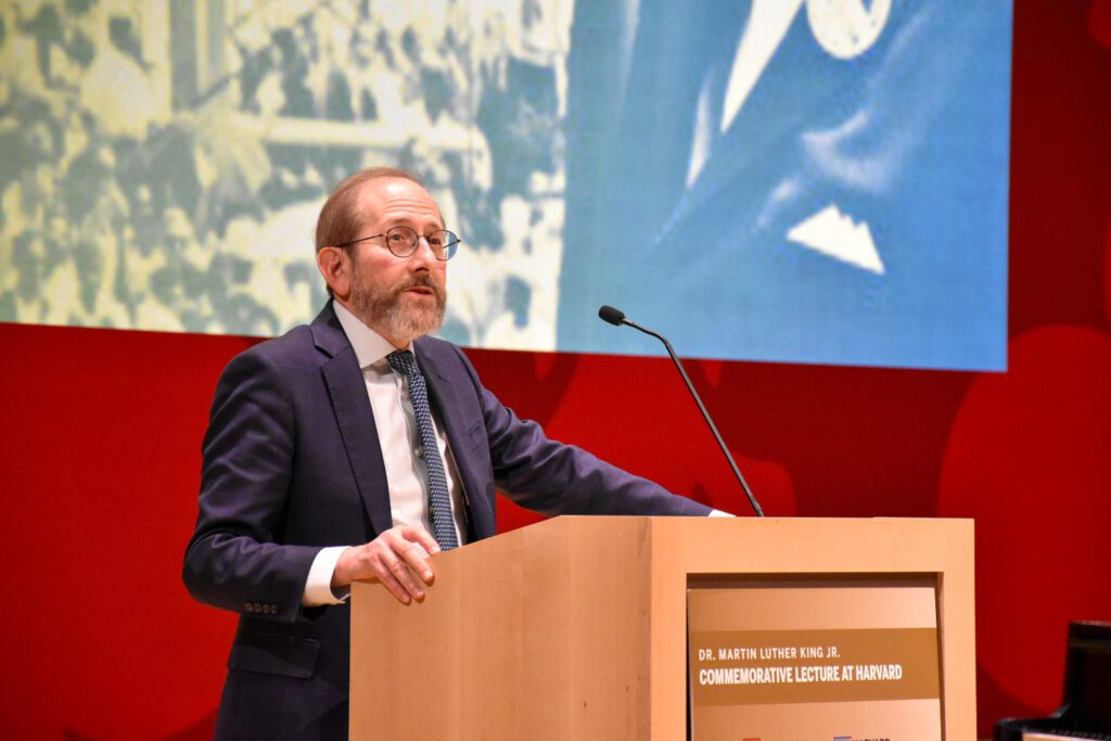 Garber Establishes Presidential Priorities Fund, Calls on Alumni to Back Harvard in Fight with Trump | News 000209 1374548.jpg