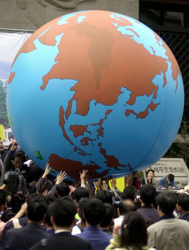 People model globe celebrations earth day seoul 2000.jpg