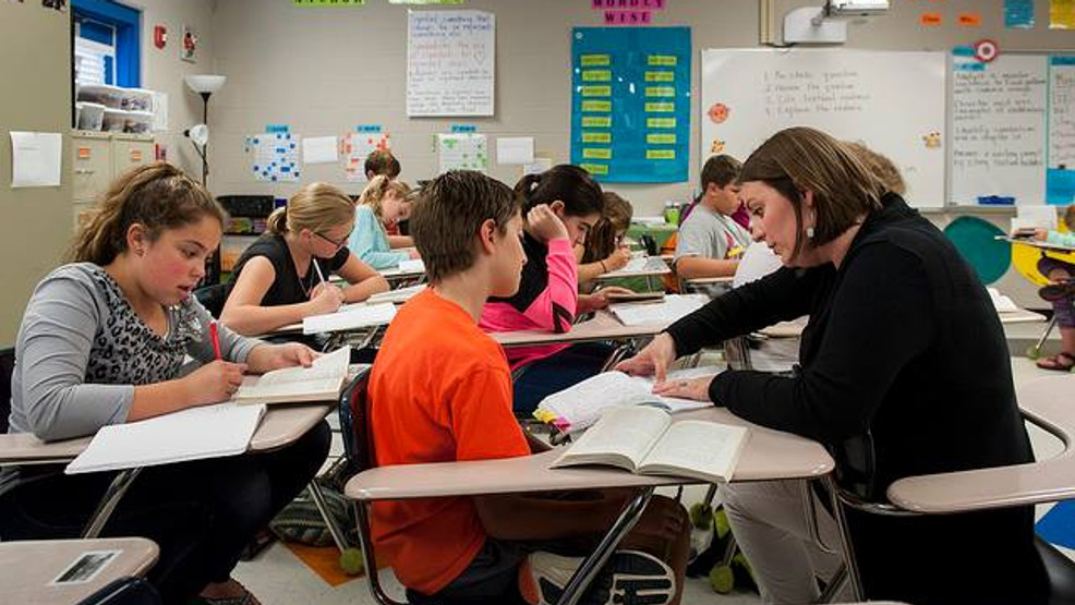 Sumner Co. School board raises minimum teacher salary, meeting state deadline year early Ee0033fa f3fa 4517 865b d8f6e818a861 large16x9 44166618 1966602773378703 830300273049075712 n.jpg