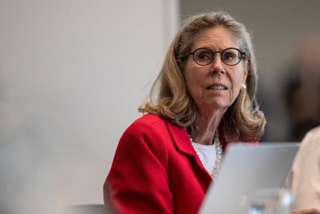 Uuidcf20d51f a2ca 560a 8a81 55f3eb912b22typepreviewq75width1200height800.jpeg