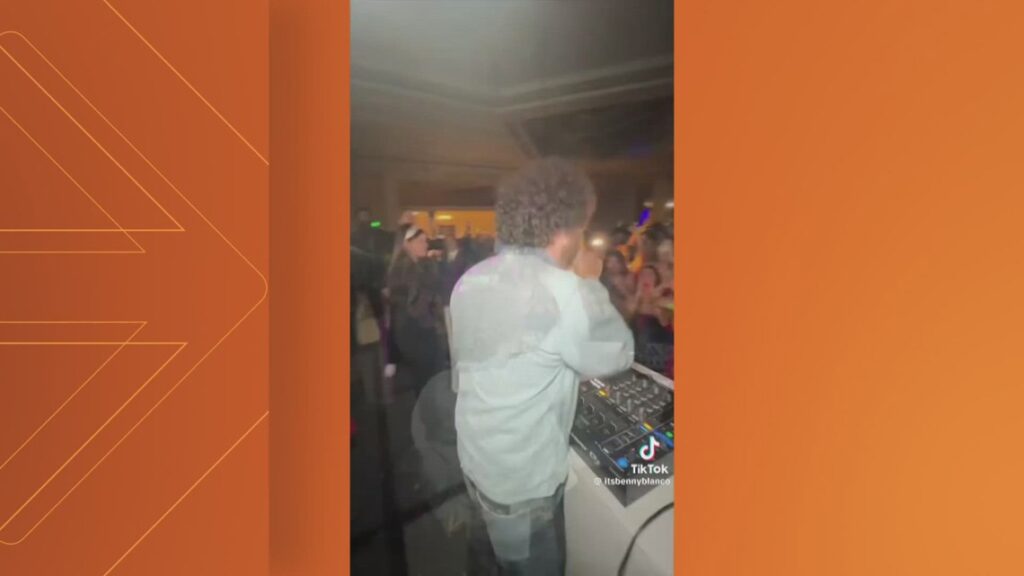 Benny Blanco shows up at Fairfax High School’s prom 089bec82 a97d 4cb2 a783 c215e46accd2 1140x641.jpg