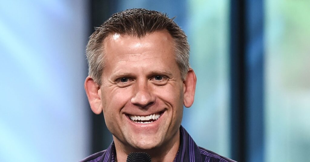 250602 john brenkus se 1010a 7b3d06.jpg