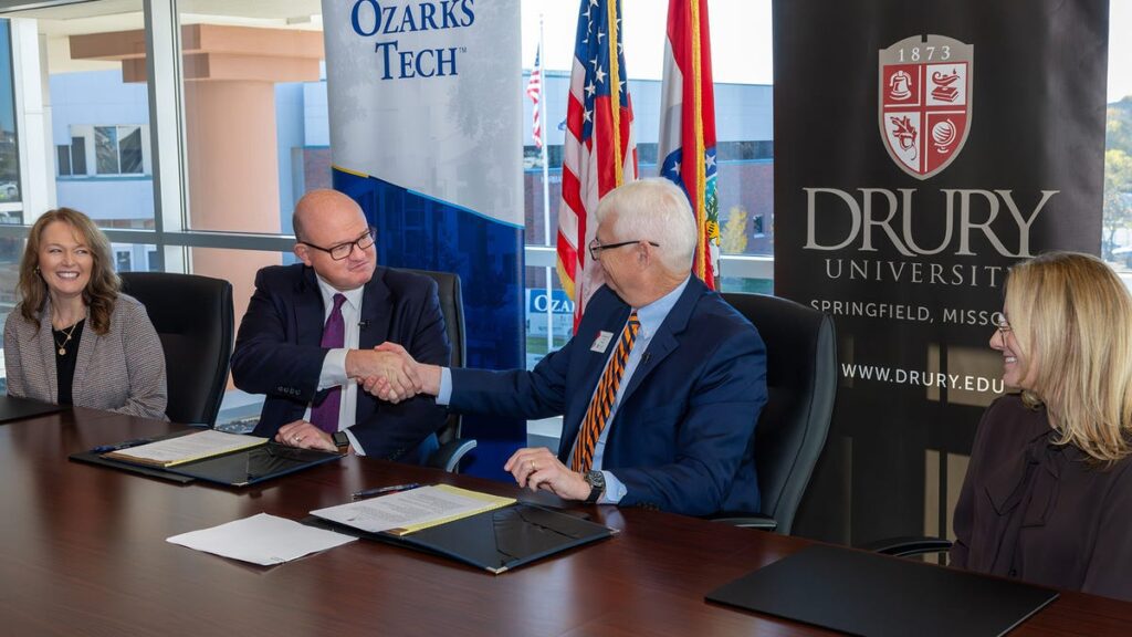 76453427007 drury and otc articulation agreement fa 24 01 news release.jpg