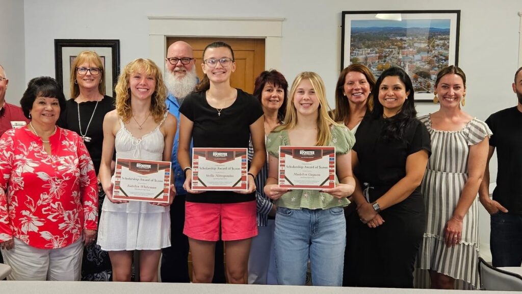 84285540007 2025 scholarship photoop 1.jpg