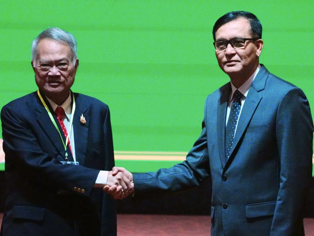 Ap25165272872406 1749898084.jpg