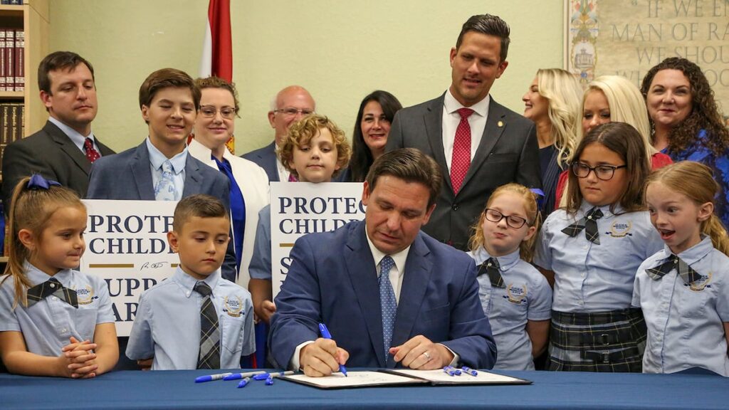 Florida schools take closer look at enforcing parental rights R2lcthxrbdofbmy3izz66d4zwe.jpg