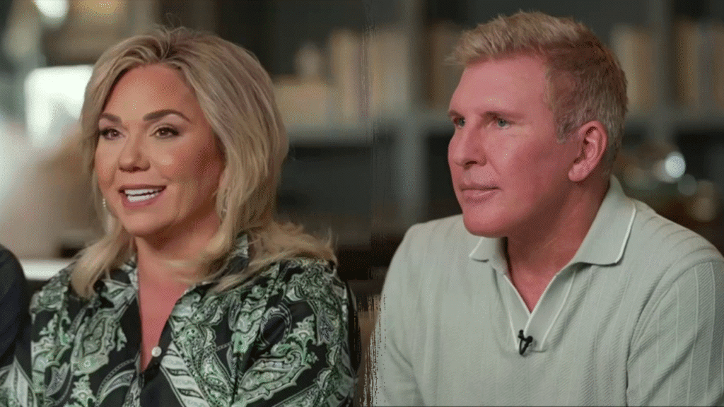 Todd julie chrisley.png