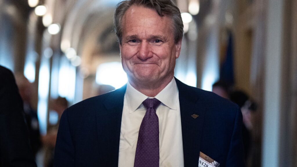 108102283 1739471176610 gettyimages 2198700230 bank ceos 228 021325.jpeg