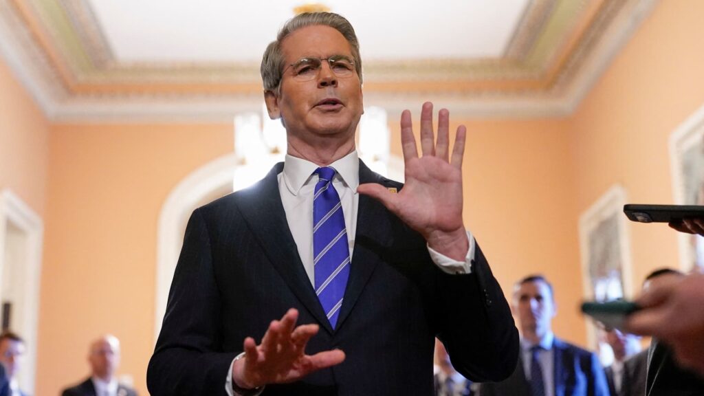 108165328 17510499772025 06 27t183110z 954645882 rc26bfa9r3e0 rtrmadp 0 usa congress tax.jpeg