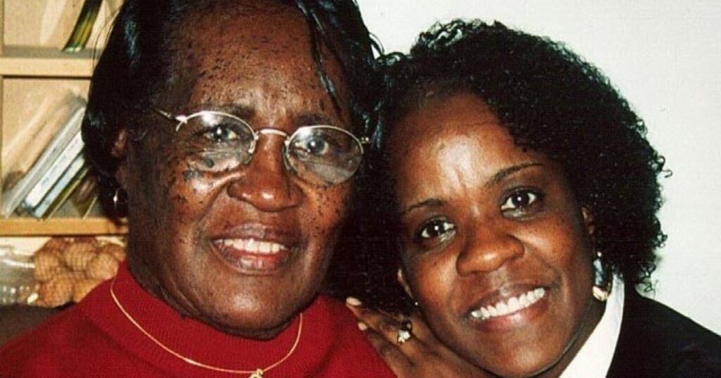 Dementia risk may be lowered with goal-oriented, group-focused lifestyle programs, new study finds 250728 phyllis smith rebecca finley mn 0925 2b307e.jpg