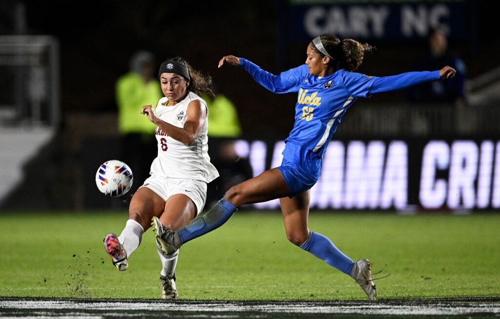 Alabama crimson tide vs ucla bruins womens soccer 2022.jpg