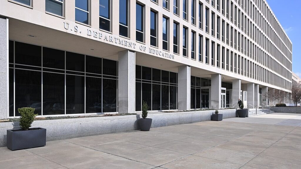 Trump administration ends freeze of over $6B in education funding – JURIST Doe.jpg