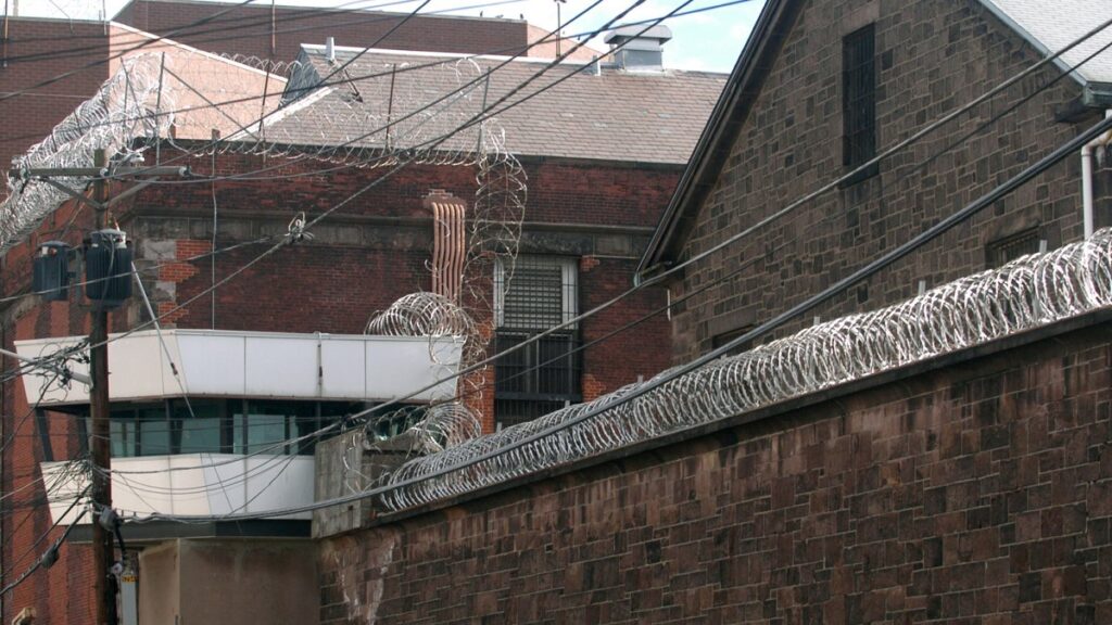 Life in prison for NJ inmate who killed fellow prisoner – NBC10 Philadelphia Gettyimages 94826427.jpg