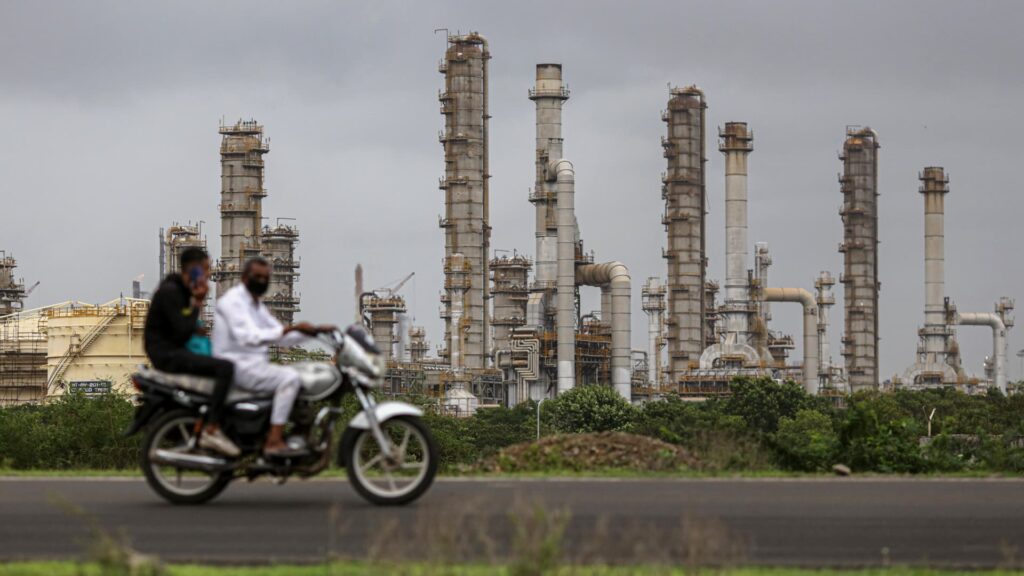 108121904 1743046749258 gettyimages 1234869791 india reliance.jpeg