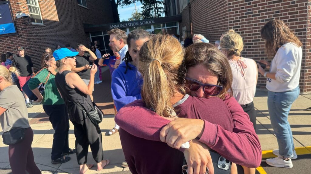 Annunciation church school shooting kills kids in Minneapolis 108191339 1756306233903 gettyimages 2232376469 img 2781.jpeg