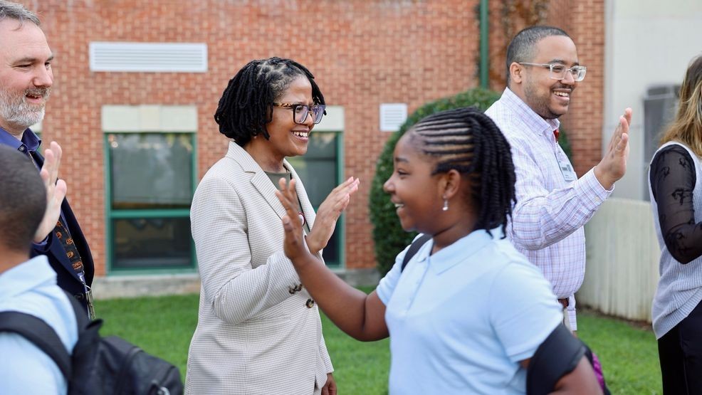 Lynchburg City Schools head back for first day, new superintendent touches on focus areas 1e916b0d 6067 43f7 a41e 8ae5a8699d91 lcs8.jpg