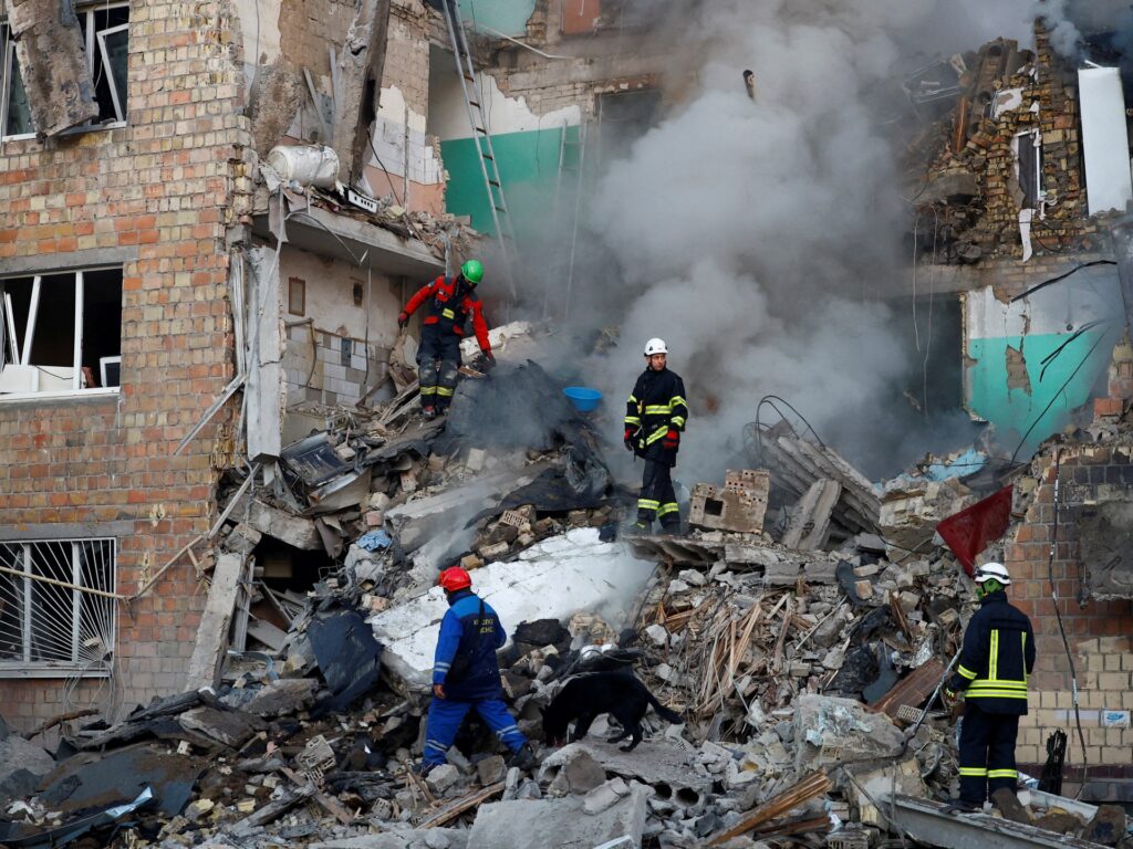 2025 08 28t053411z 735088938 rc23gga4cpct rtrmadp 3 ukraine crisis attack kyiv 1756360211.jpg