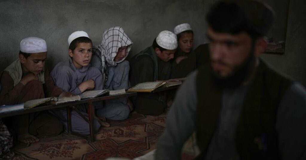 goSkagitPHOTO ESSAY: Religious schools fill the education gap for Afghan boysKABUL, Afghanistan (AP) — In Kabul's alleys and courtyards, boys in white caps and tunics recite verses from the Quran in a growing network….8 hours ago 68918d219586f.image .jpg