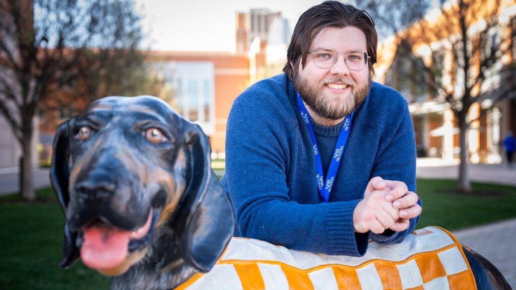 83513582007 kns ut grad pics 1.jpg