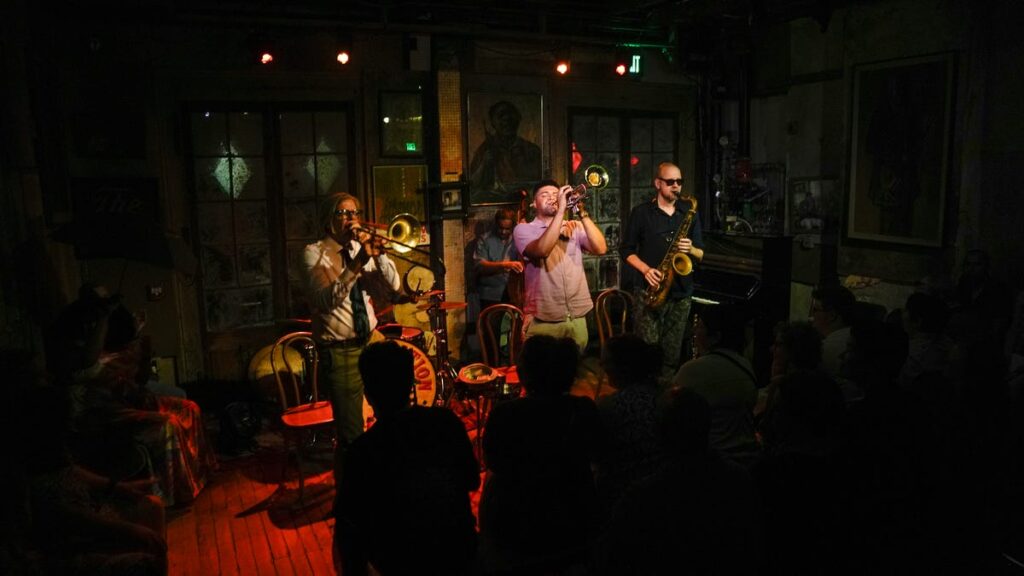 85314652007 xxx usat 1286620 22365.jpg