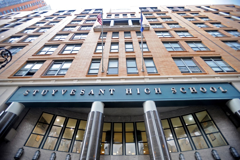 Racial disparities widen in NYC specialized high schools C4bilnvsrbasvirohdshp4wwke.jpg