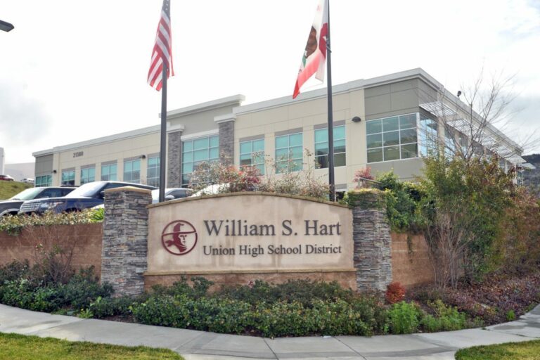 Sierra Vista teacher removed from class over display of sexually explicit content Hart union school district office 04 1320x880 1320x880 1 1320x880 1320x880 1 768x512 1.jpeg