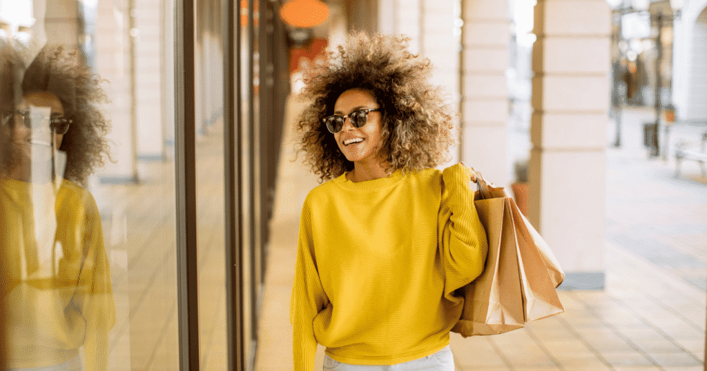 8 shopping mall habits that instantly reveal someone is lower-middle-class – VegOut Your paragraph text 1359.png