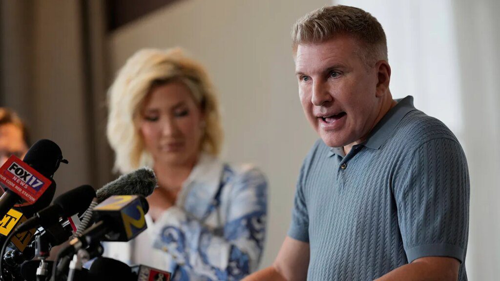 Chrisley trump pardon presser 009.jpg