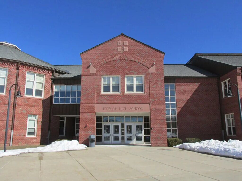 China buys 30 UK schools in span of ten years; what is the reason behind this rapid acquisition? Image 1755498558978.jpg