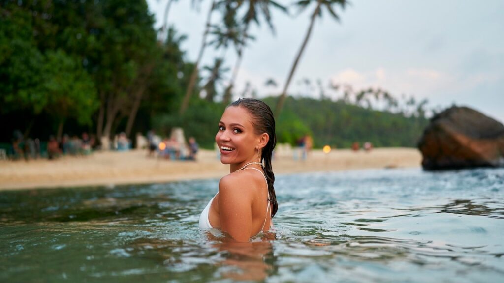 Waterproof makeup that stays put through sweating and swimming Istock waterproof makeup 1947234849.jpg