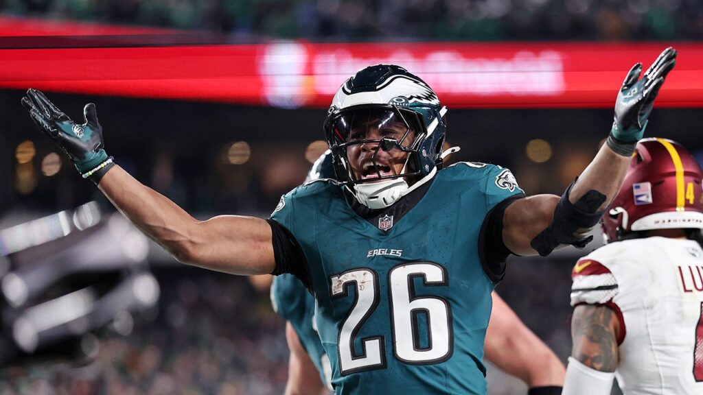 Saquon barkley celebrates.jpg