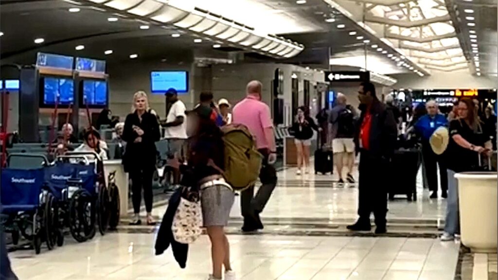 Woman kicks southwest employee airport meltdown fox news 001.jpg