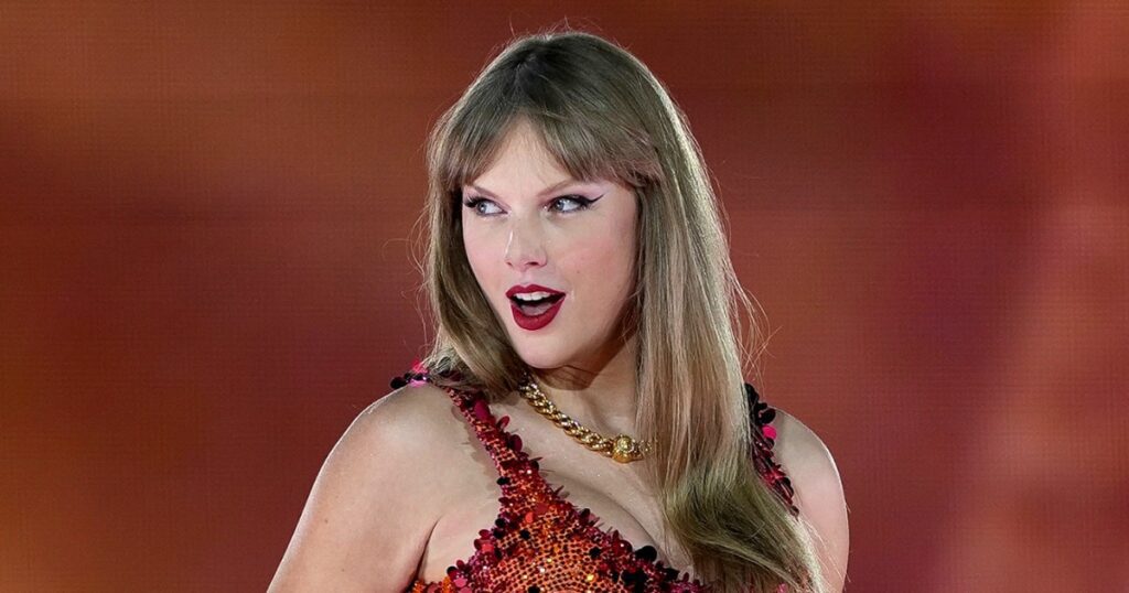 250818 taylor swift se 506p 3e94fc.jpg