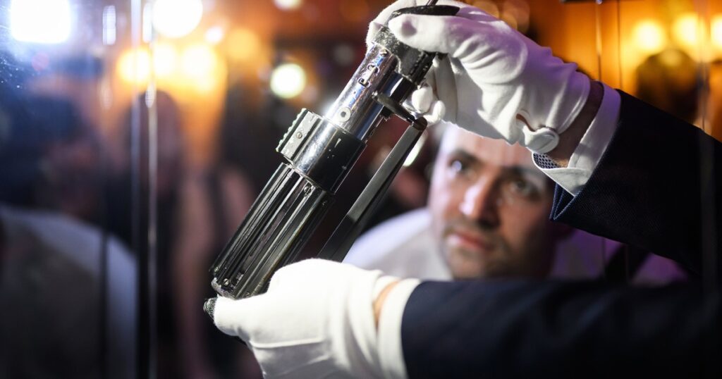Darth Vader’s lightsaber goes for over $3.6 million at movie memorabilia auction 250905 darth vader rs a3ff7e.jpg
