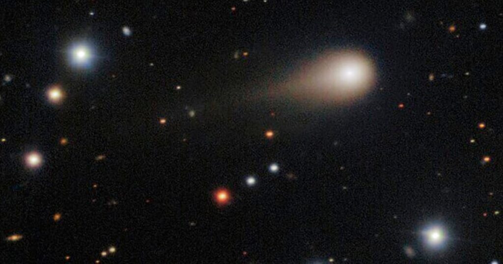 Telescope reveals a growing tail on the comet that’s visiting from another star 250905 comet mb 1303 9ac3c9.jpg