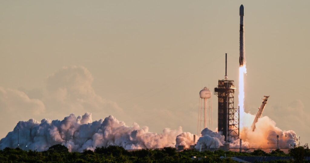 250924 spacex falcon 9 rocket vl 1010a dbbf4c.jpg