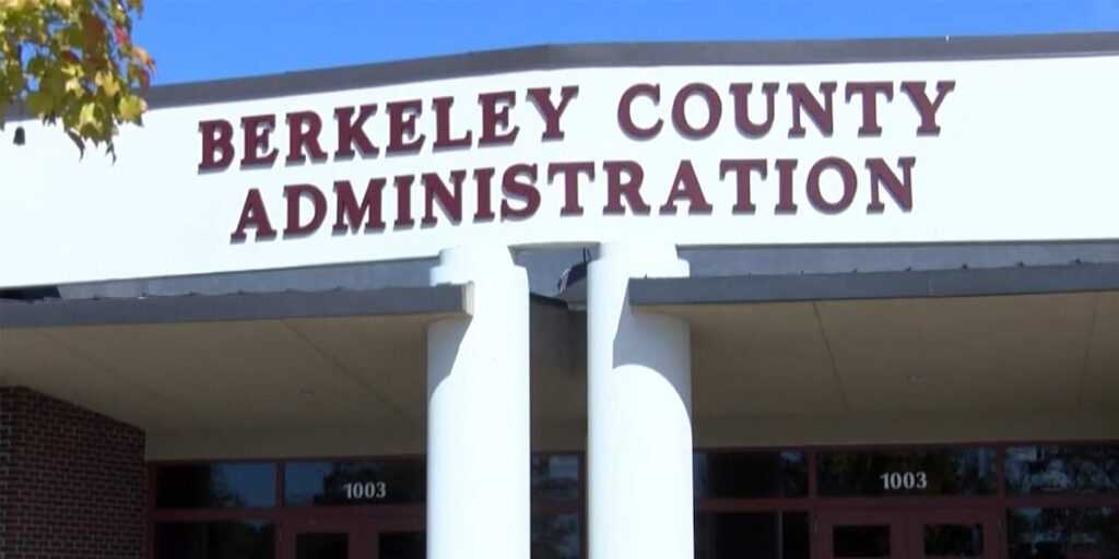 Berkeley County leaders to host biannual career fair Ly5uohhuarg6jiw2baiszcrm3m.jpg