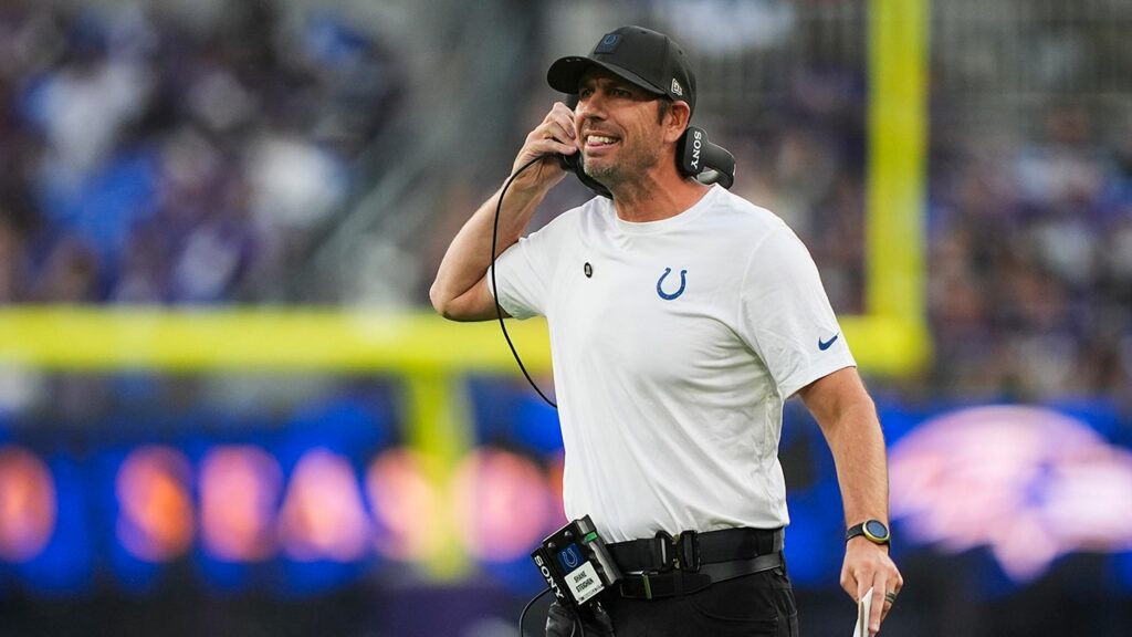 Indianapolis colts coach shane steichen reacts.jpg