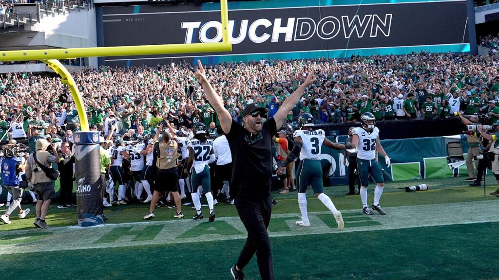 Nfl eagles nick sirianni 092125 1.jpg
