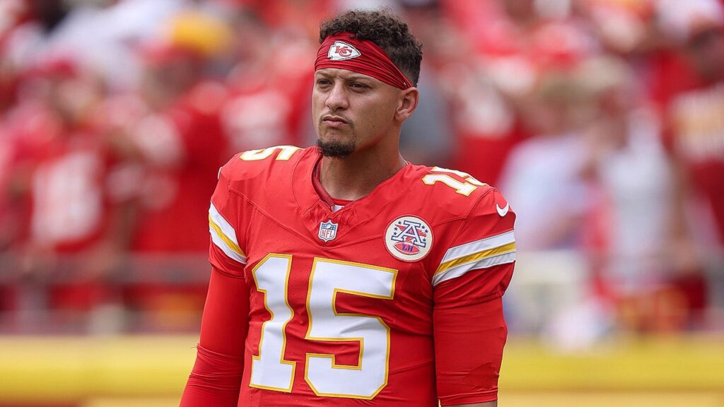 Chiefs start 0-2 for first time since 2014 after Eagles loss Patrick mahomes upset chiefs.jpg