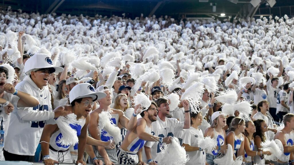 Penn state fans white out.jpg