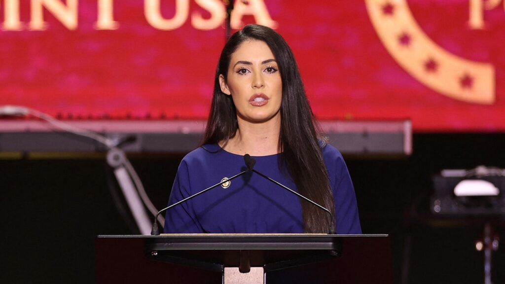 Rep anna paulina luna.jpg