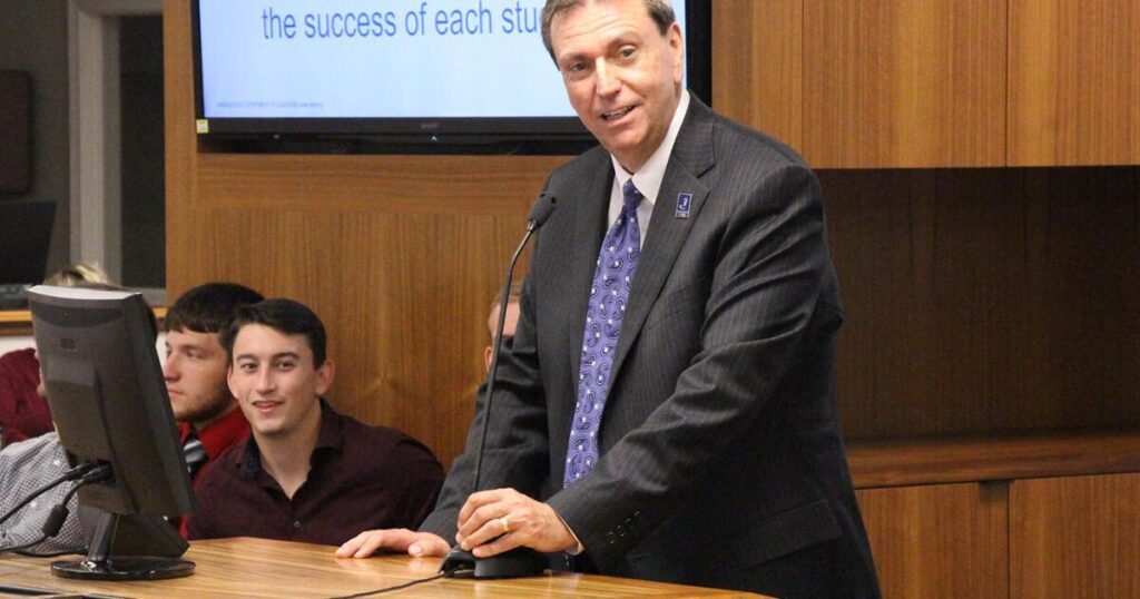 Urlhttp3a2f2fnpr brightspot.s3.amazonaws.com2f292fbf2f66516ed54b38b2fa1cfaf867586c2frandy w.jpeg