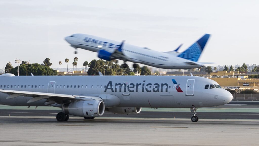108216827 1761339978422 gettyimages 2167475865 san diego airplaines ka 035.jpeg