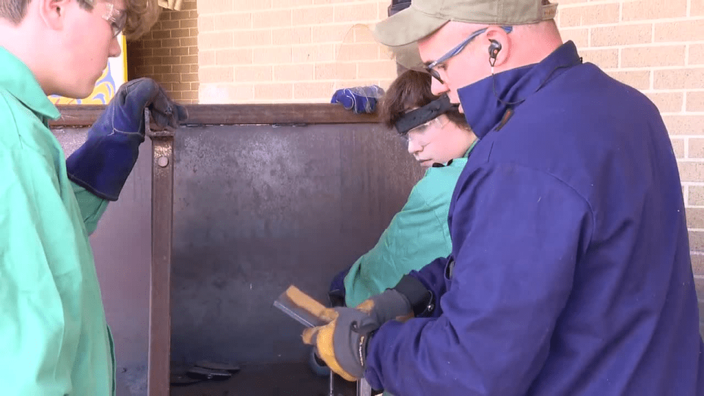 West Craven High’s career program sparks interest and opportunity in welding for students 65106d64 0944 4bf1 8f37 e70f6fe31436 50d30d3d508941c789d1ab2f9c92b97f.png
